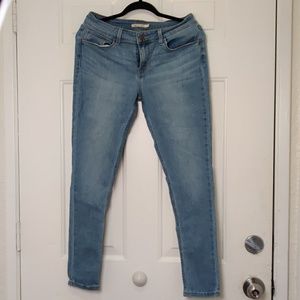 Levi skinny jeans
